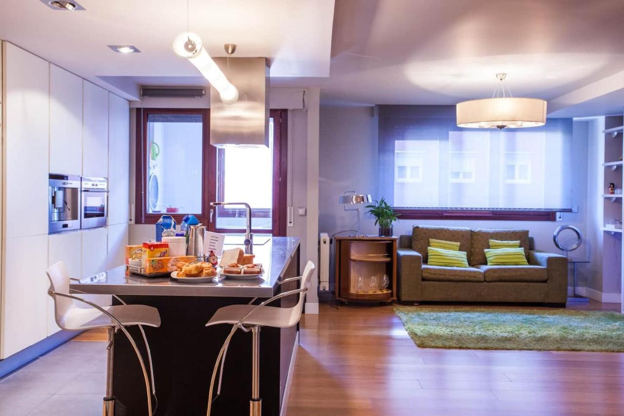 Piso Moderno, Centrico Y Con Garaje Gratis Apartment Bilbao Exterior foto