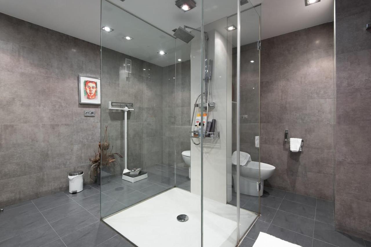 Piso Moderno, Centrico Y Con Garaje Gratis Apartment Bilbao Exterior foto