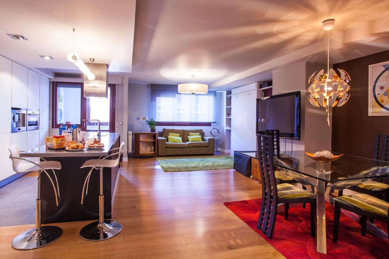 Piso Moderno, Centrico Y Con Garaje Gratis Apartment Bilbao Exterior foto